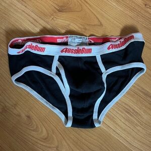 Aussiebum Black Classic Briefs M 30-32”